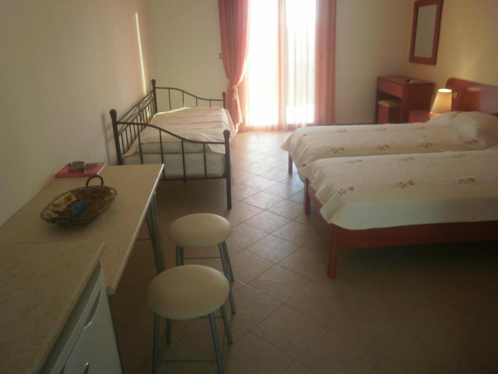 Alkioni * Trapezaki (Kefalonia)