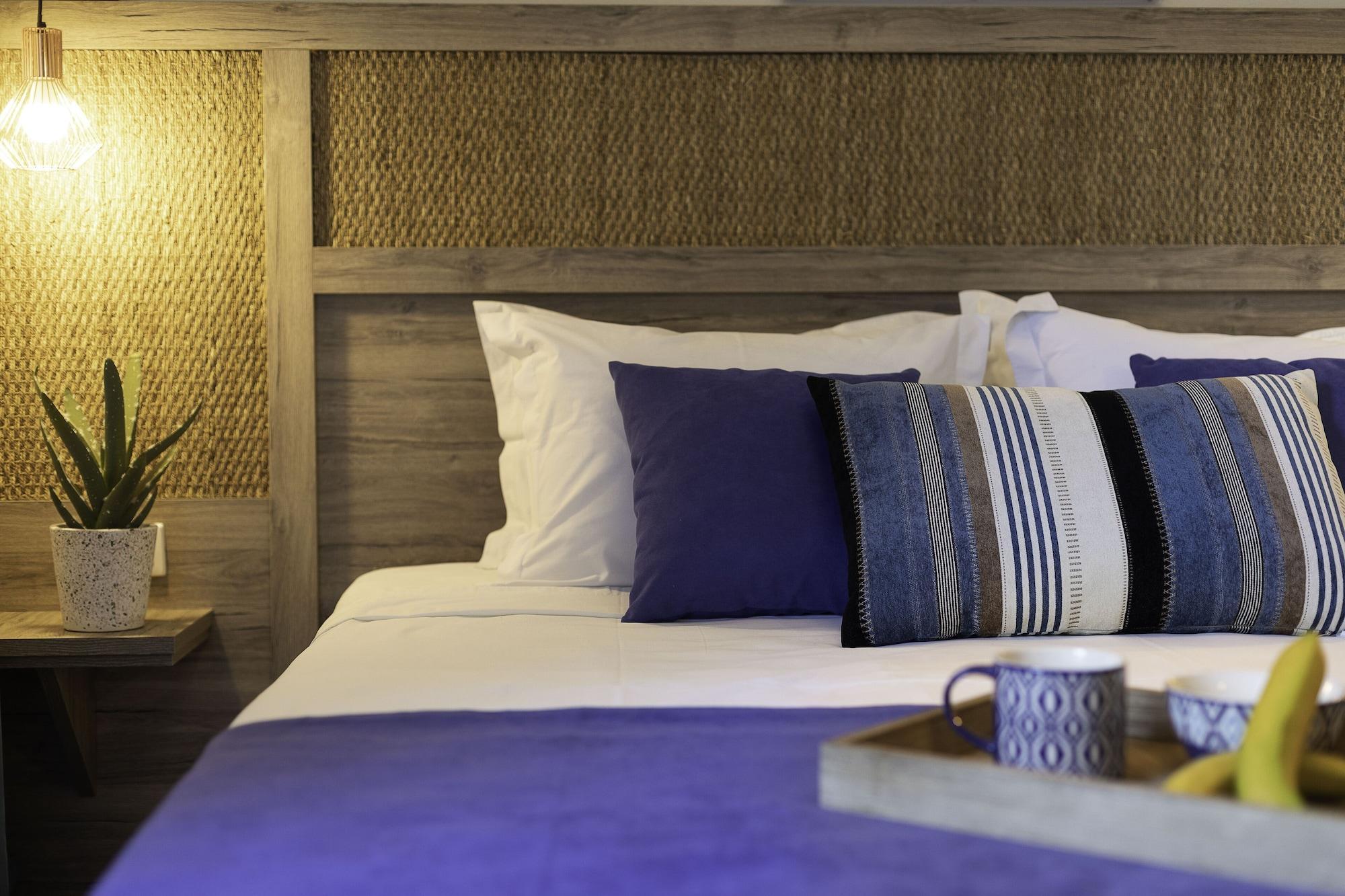 Avaton Hotel, Philian & Hotel
