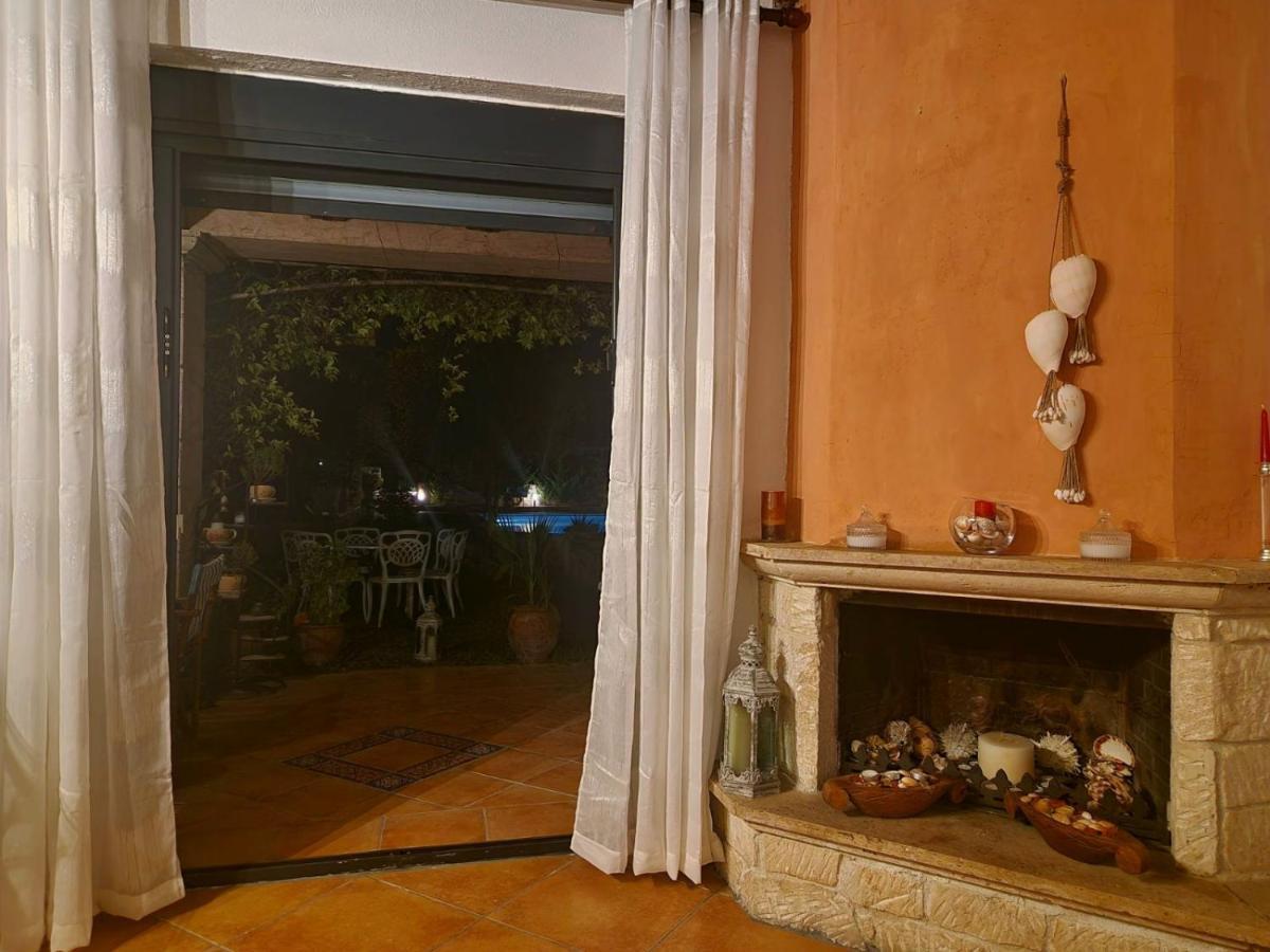 Ariel's House In Apartment *