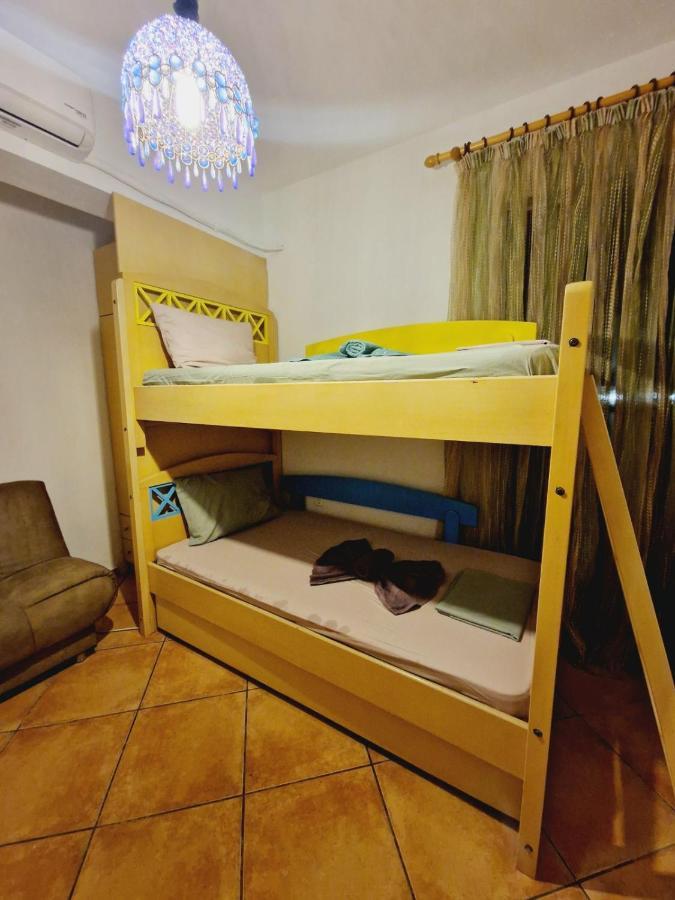 Ariel's House In Pefkochori