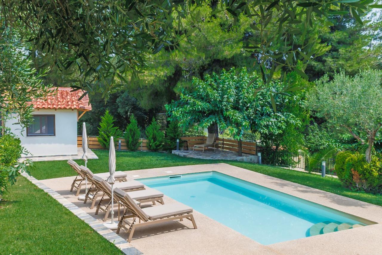 Anatoli Villa