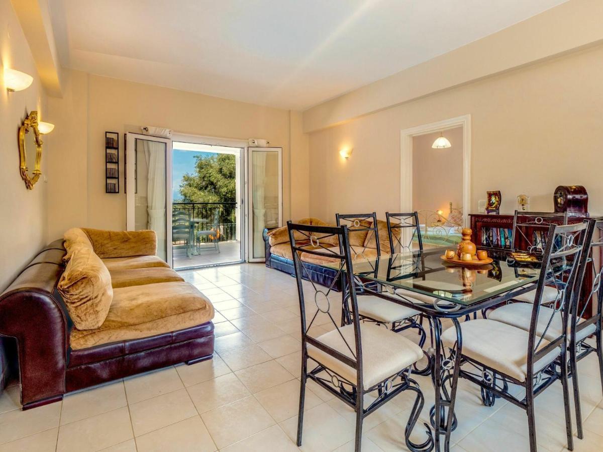 Di Giovanni By Posarellivillas Peritheia