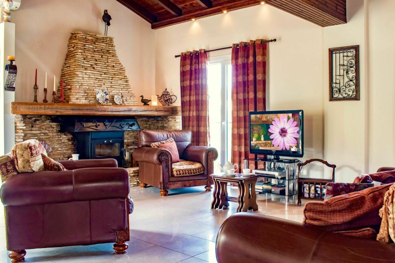 Di Giovanni By Posarellivillas Villa