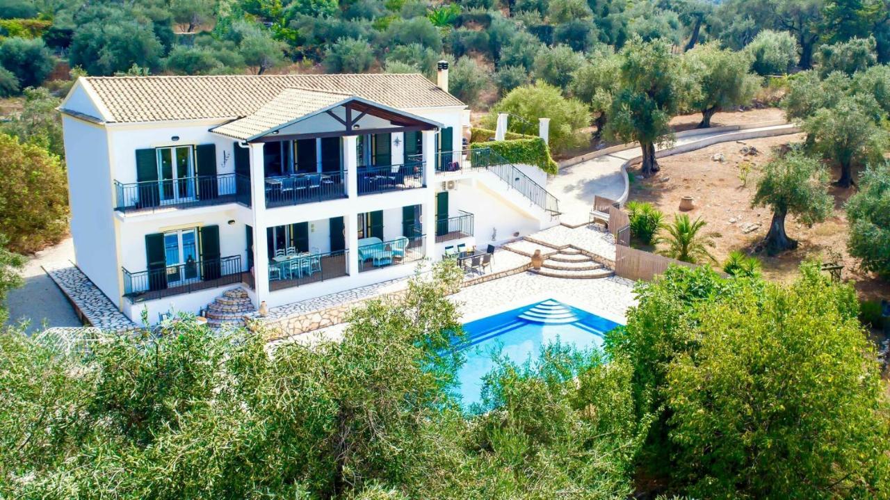 Villa Di Giovanni By Posarellivillas