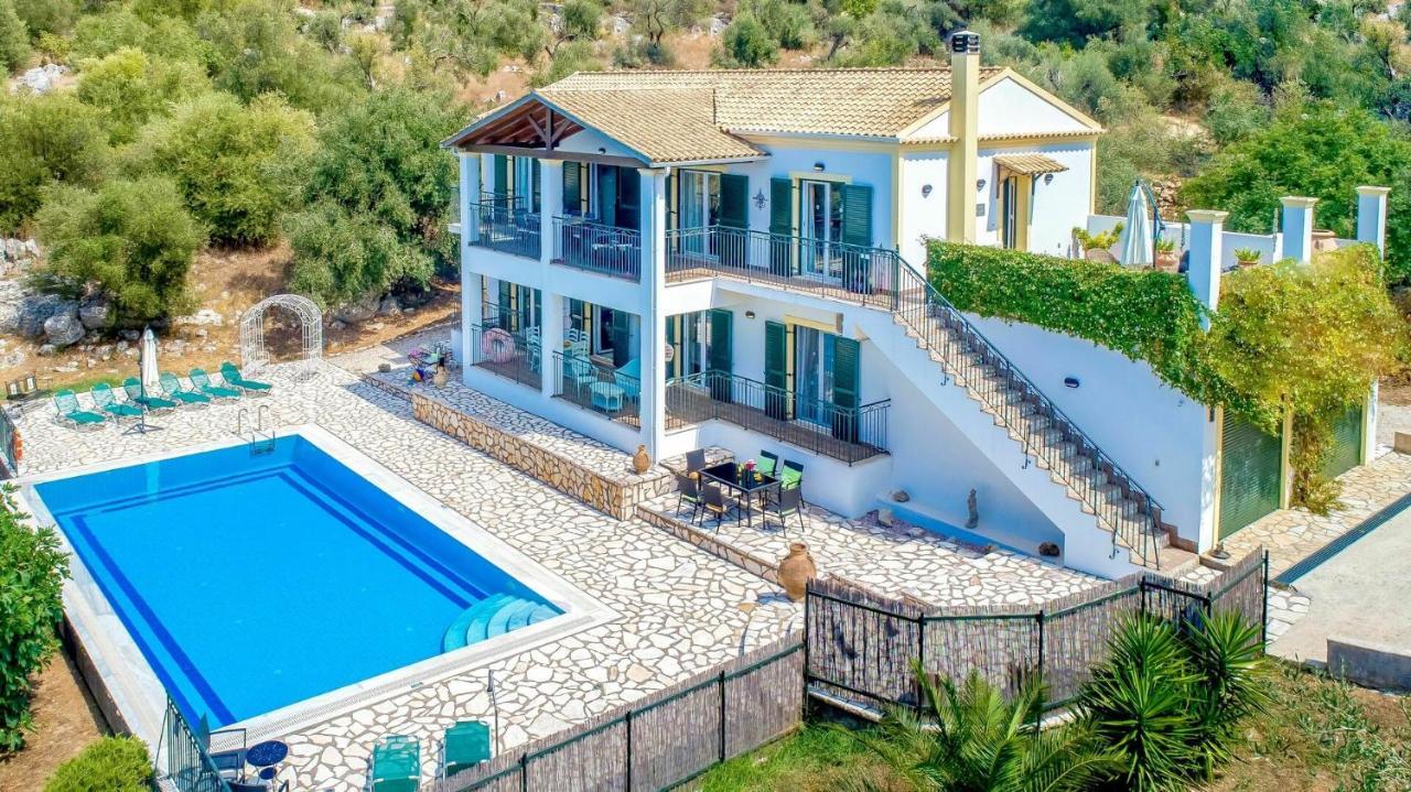 Di Giovanni By Posarellivillas * Peritheia