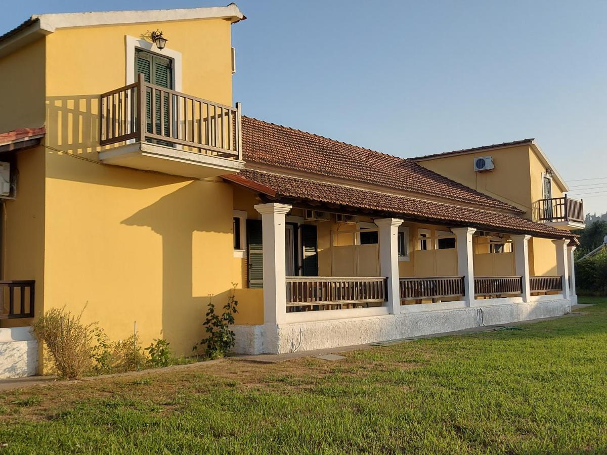 Giannoula Apts Aparthotel *