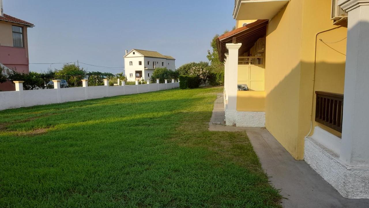 Giannoula Apts * Astrakeri