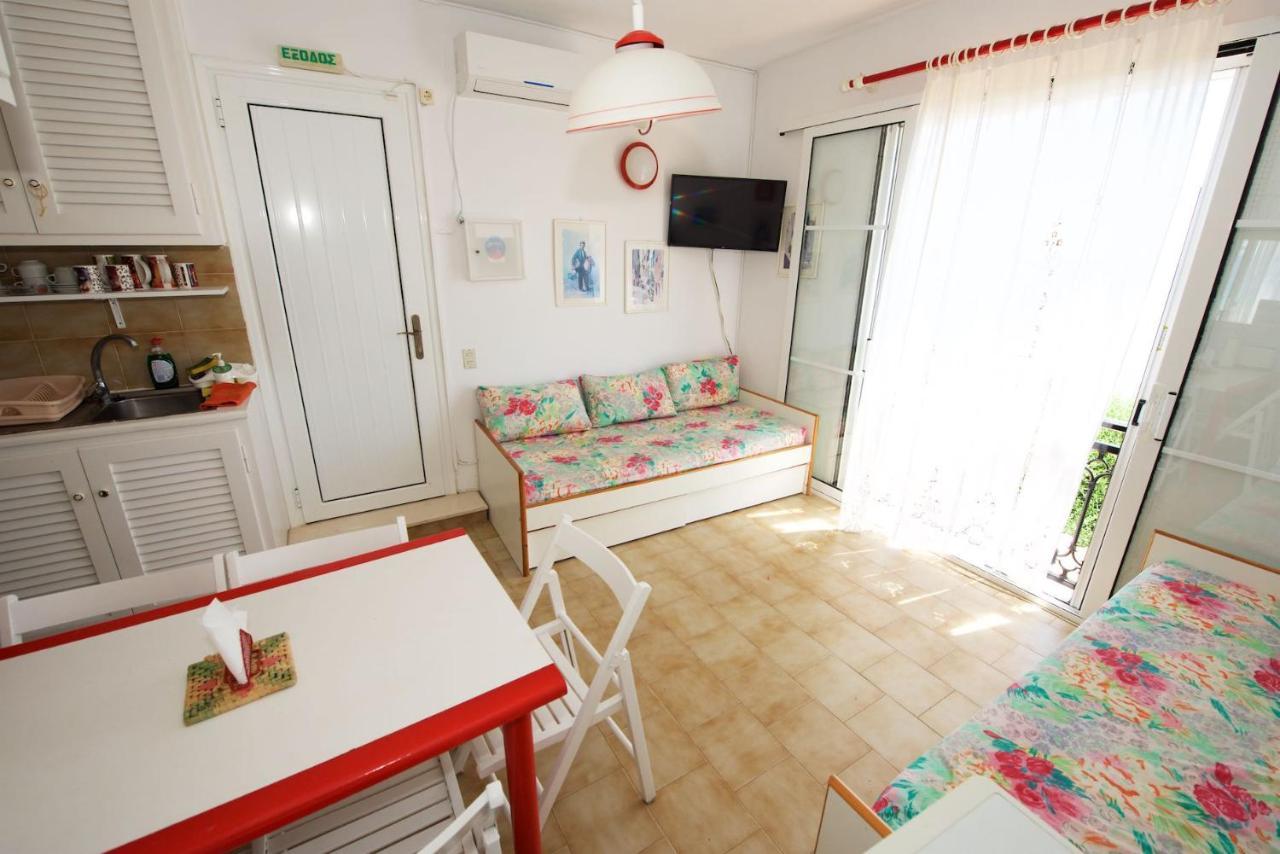 Private Veranda To The Sea New Era 32 By New Era Apartment Glyfada (Corfu)
