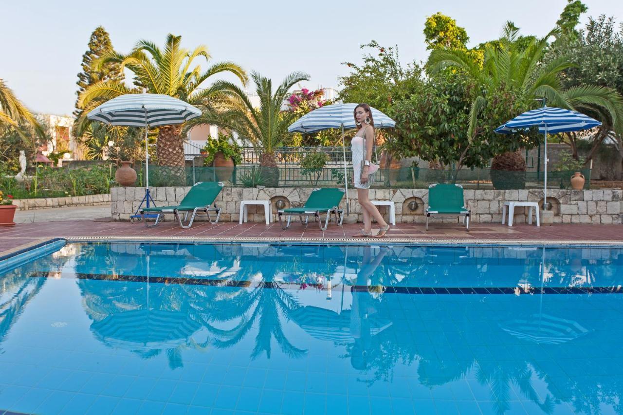 Esperia Inn *