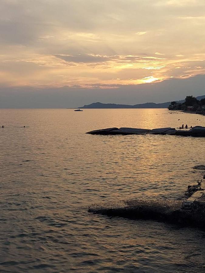 Pansion Alexandros By The Sea *