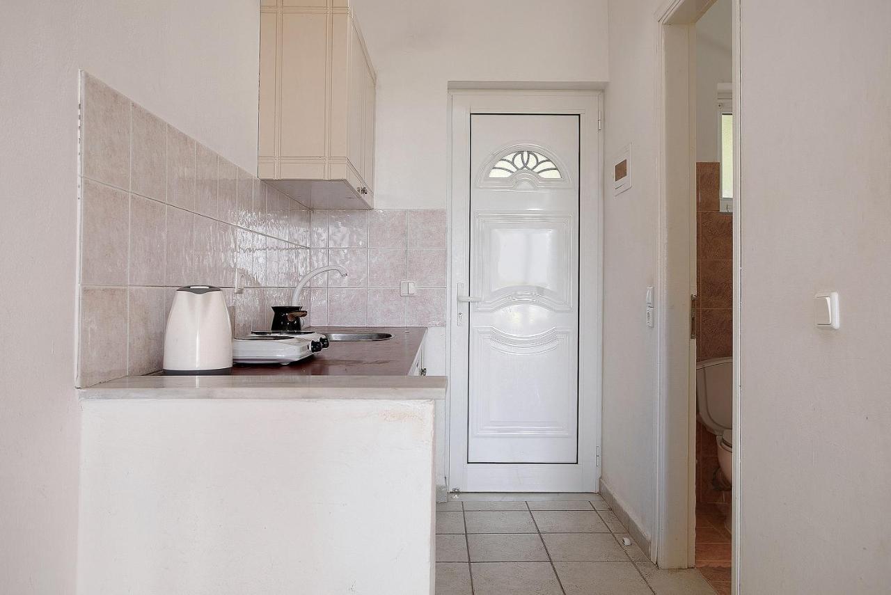 Yiannis 4 Apartment *