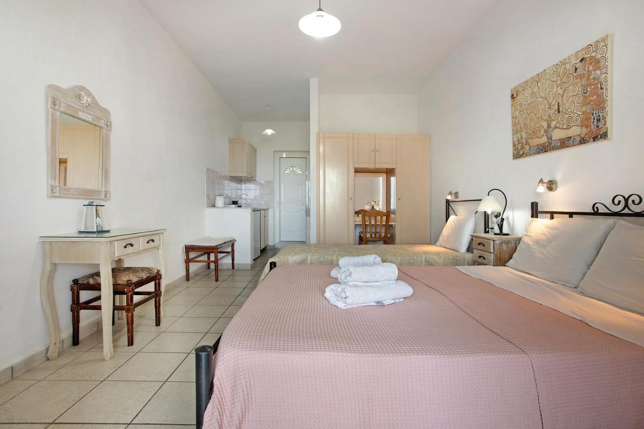 Yiannis 4 Apartment