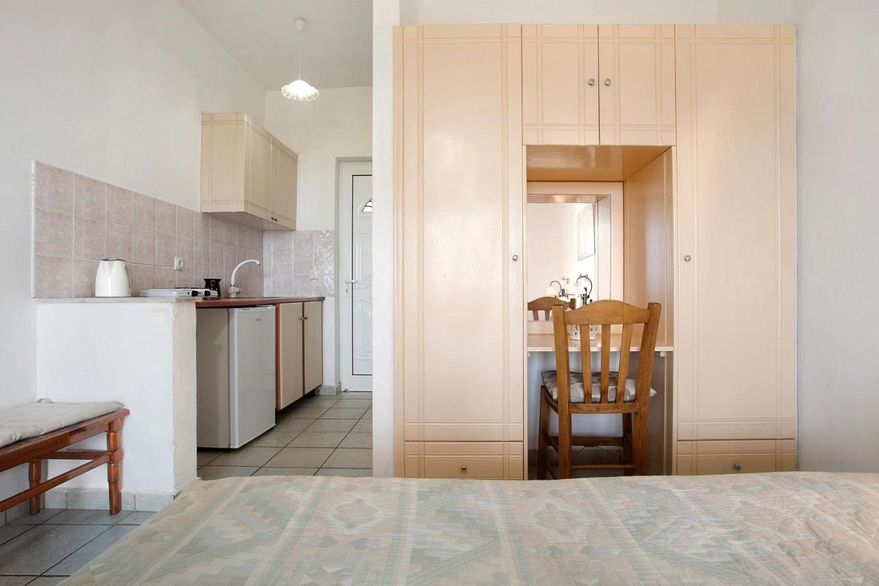 Yiannis 4 Apartment