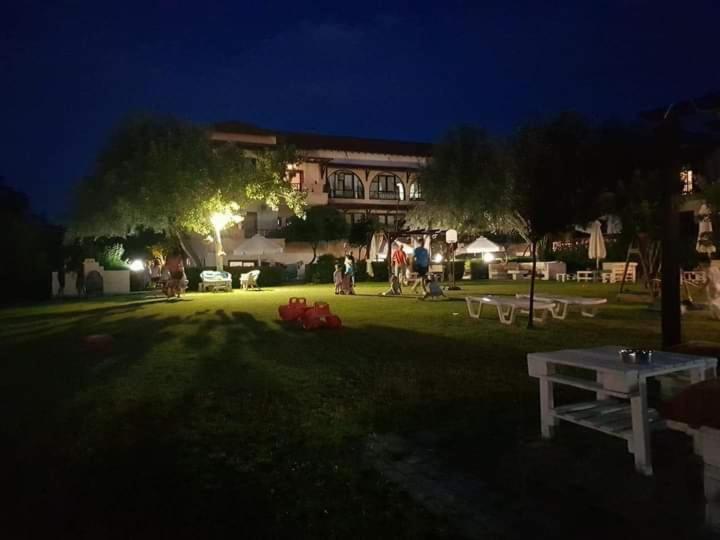 Aparthotel Papanikolaou *