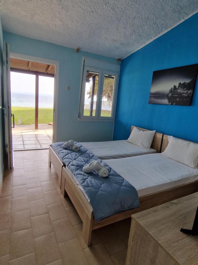 Aparthotel On The Wave Spitakia Sto Kyma *