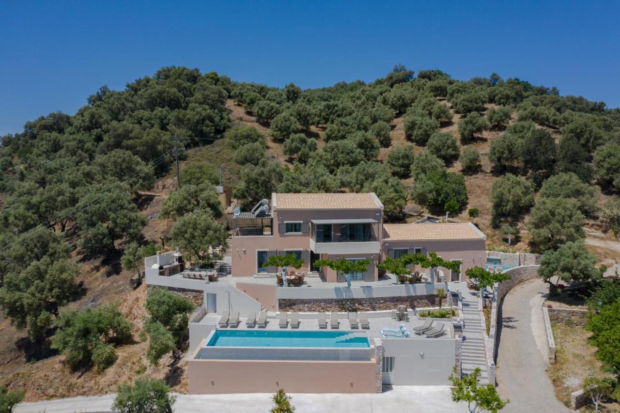Alexandras's Mansion - Alexinia's House Villa *