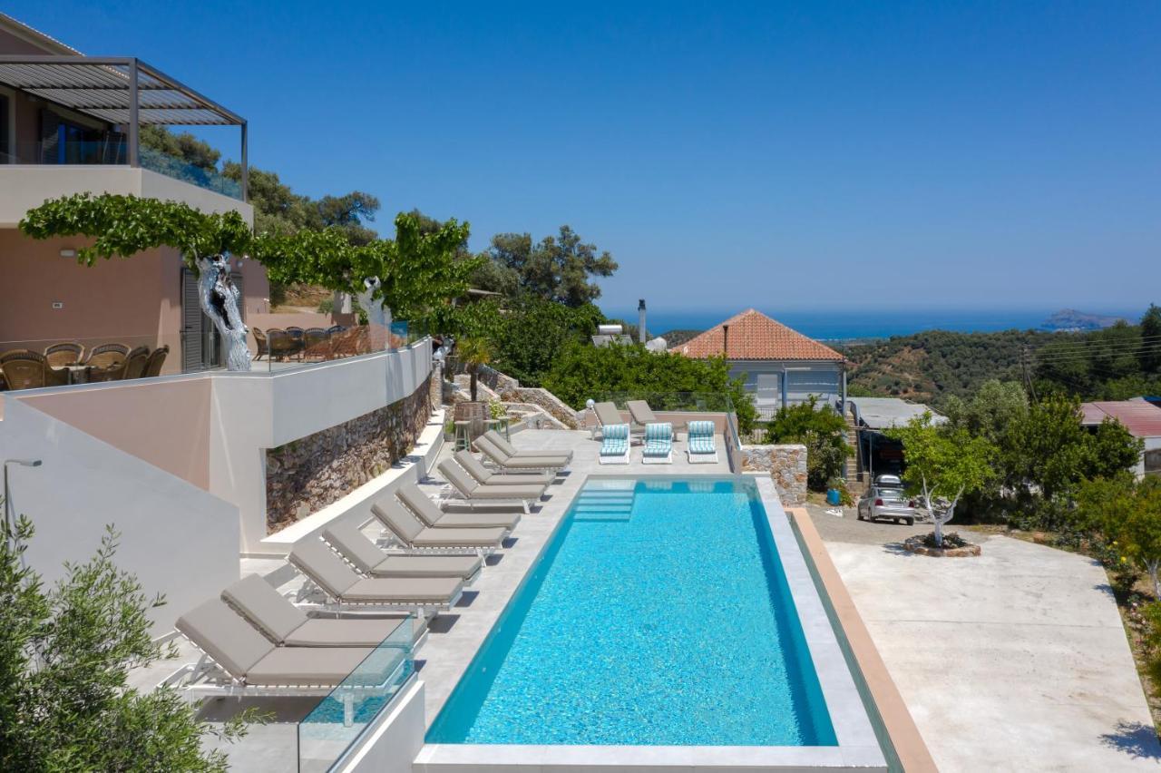 Alexandras's Mansion - Alexinia's House * Agia (Chania, Crete)