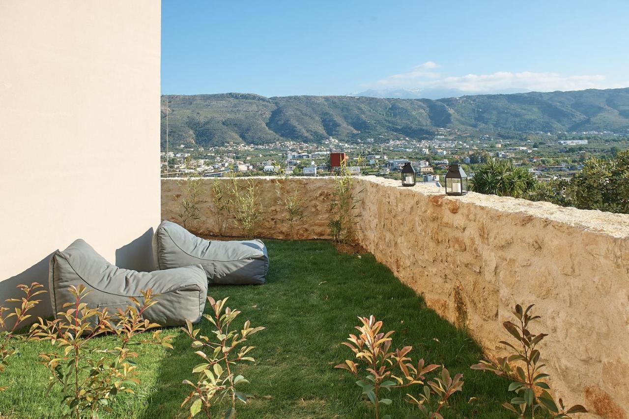 Thearia Maisonette