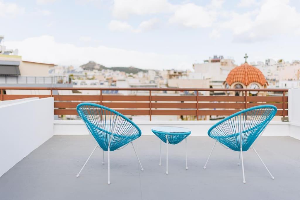 Amazing Rooftop With Large Private Balcony *