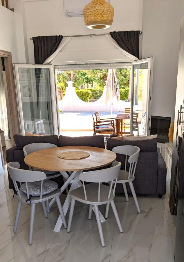 Sopeli Summer House *