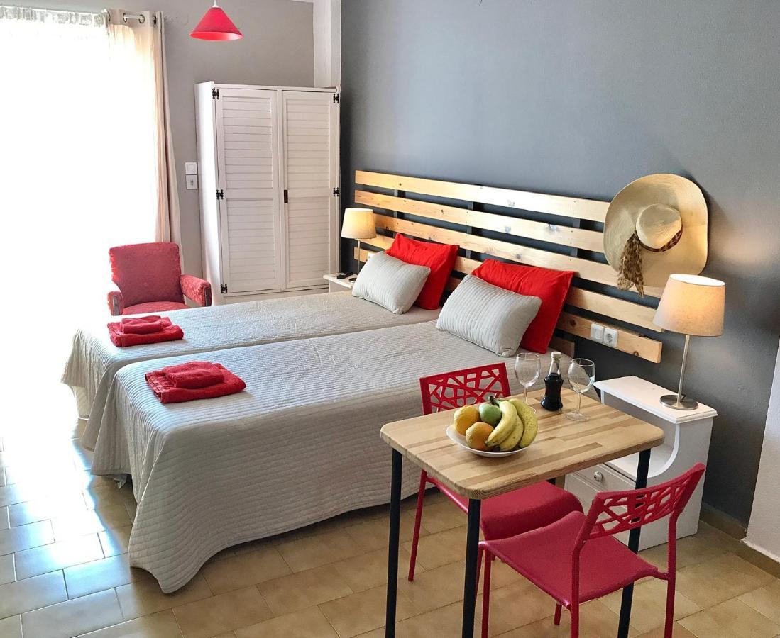 Eleana Apartments *