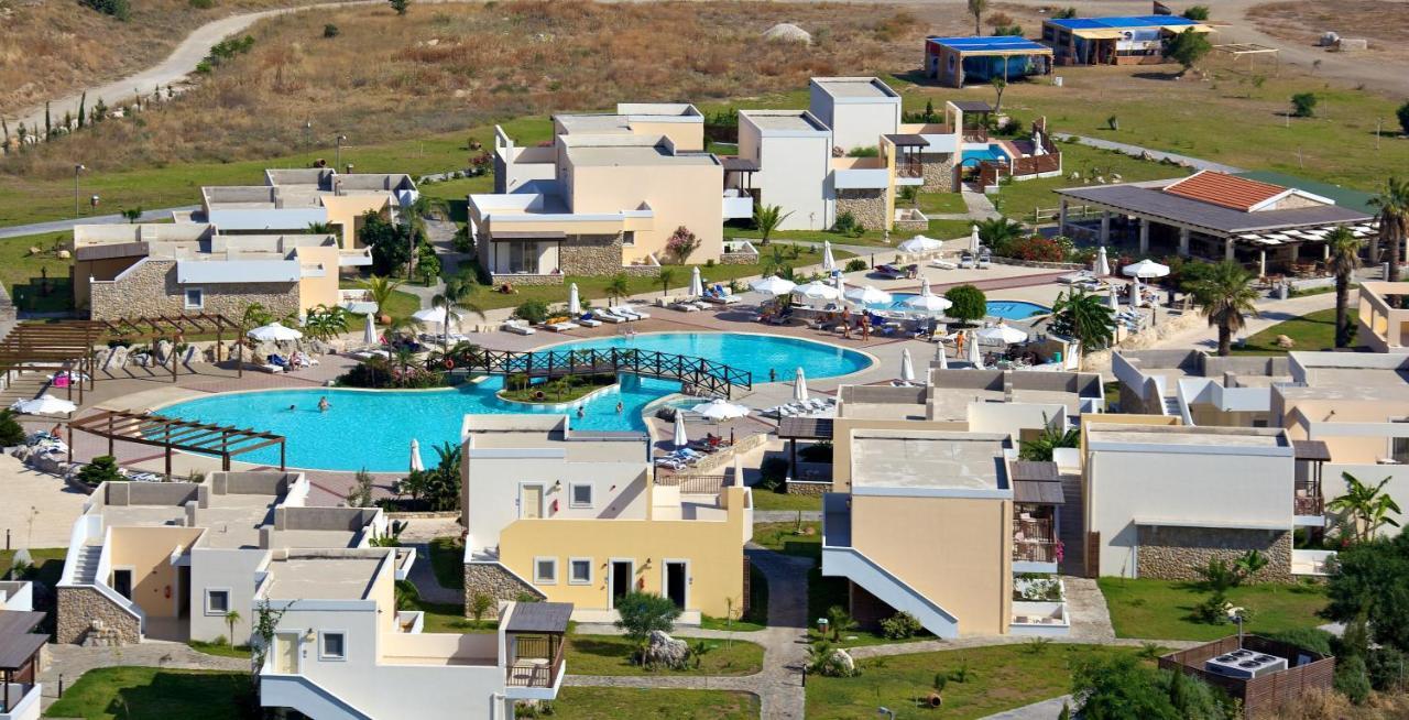 Resort Natura Park Village & 5*