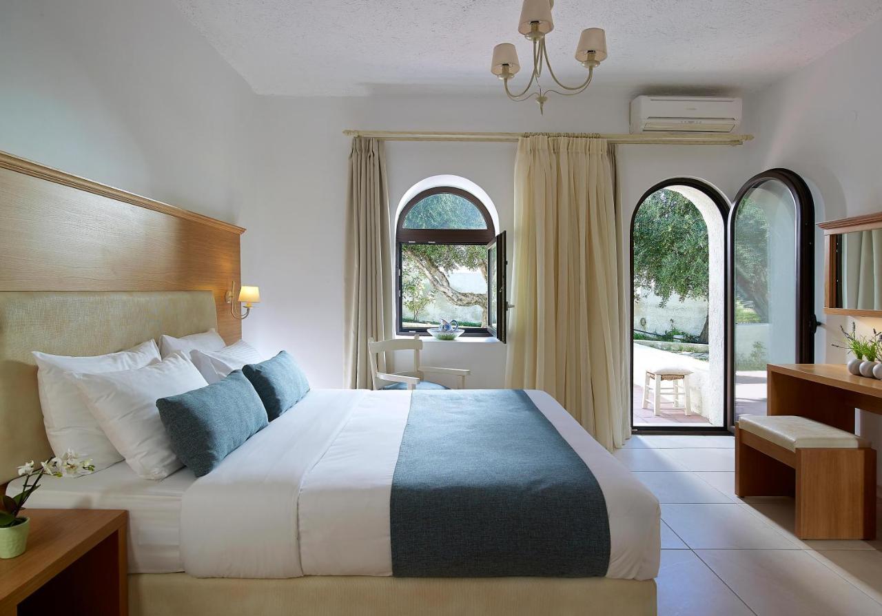 Hotel Coriva &