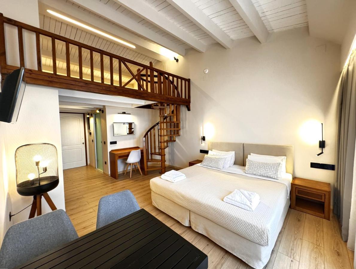Aparthotel Elina 3*