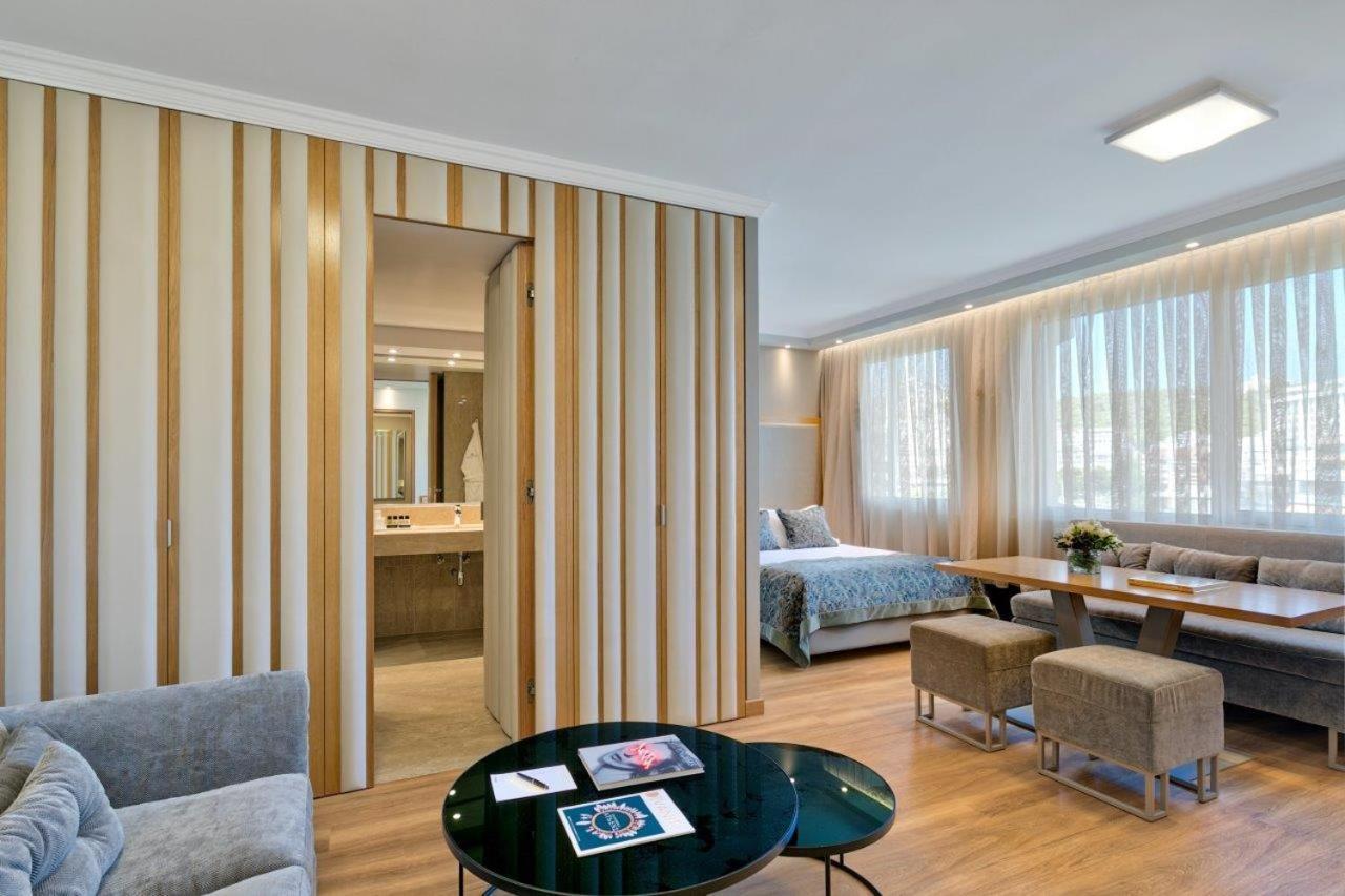 Hotel Divani Caravel