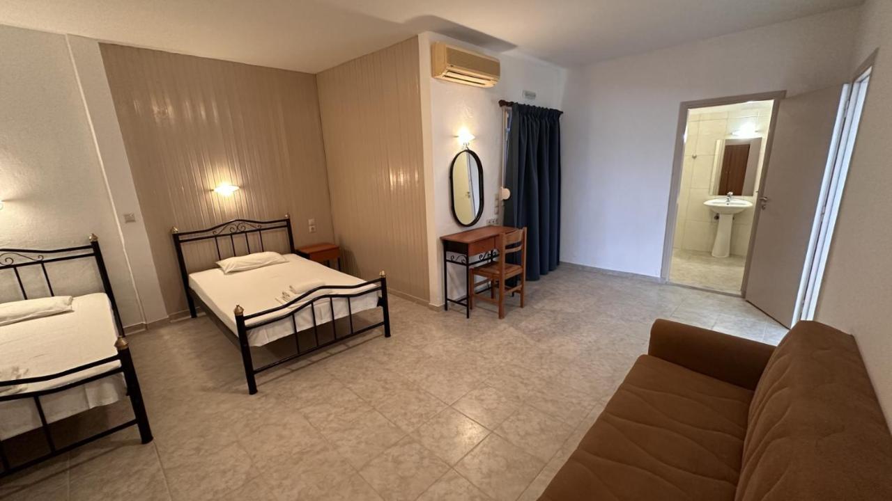 Sfinias Aparthotel