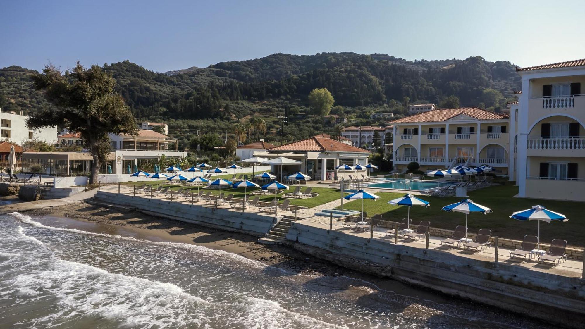 Maria Mare Apart-hotel 3* Argassi