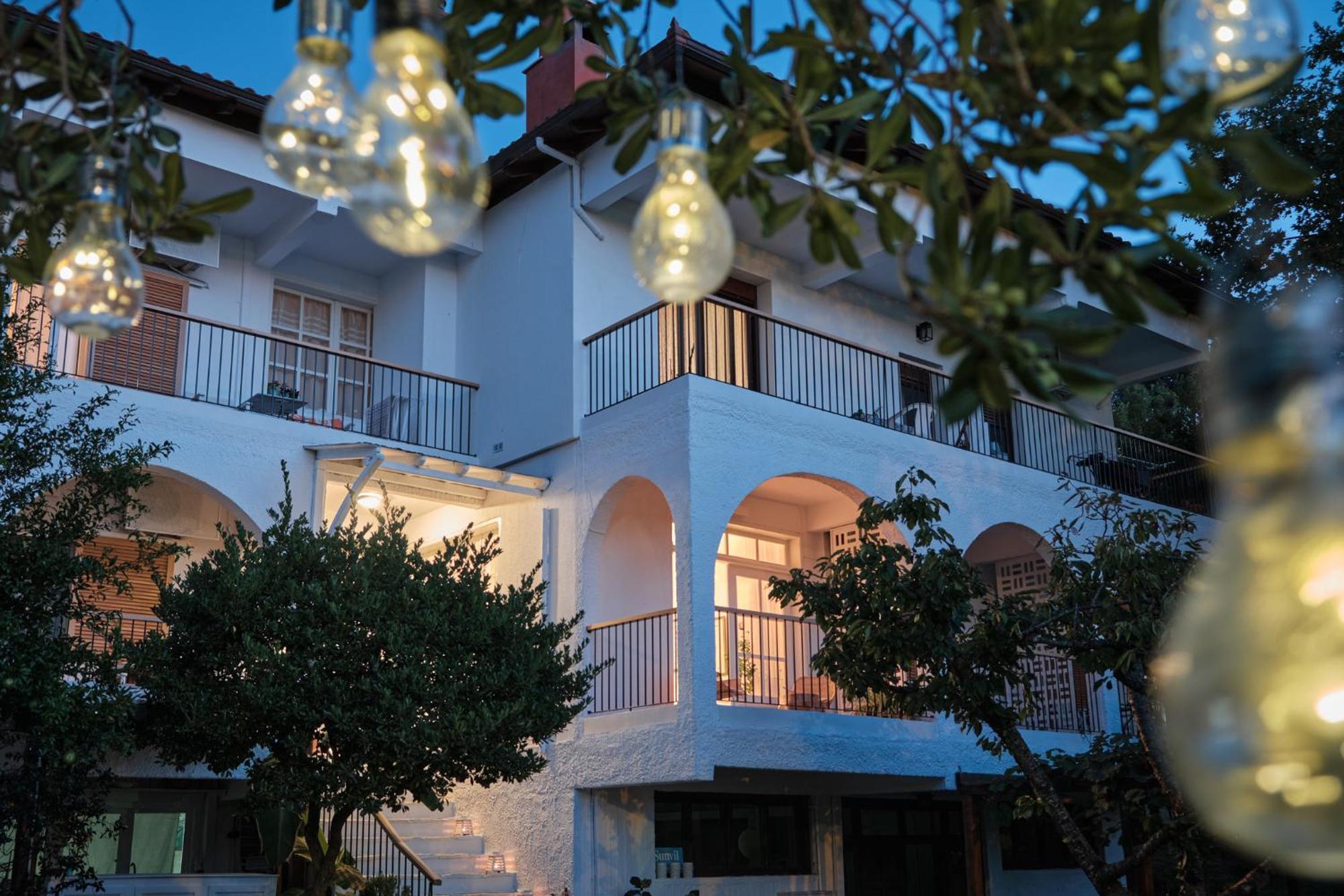 Liotopi Guest house 2*