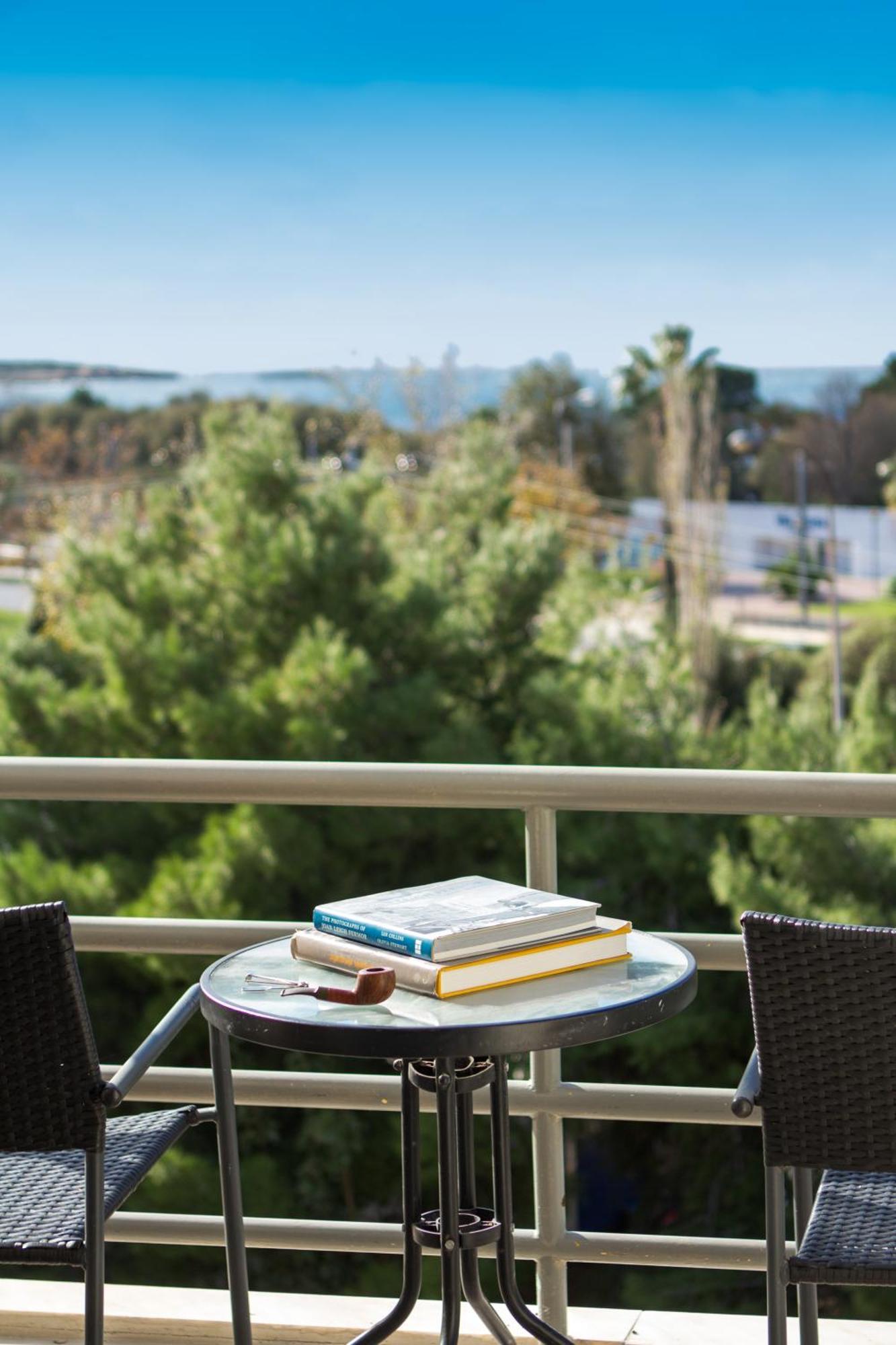 Minavra Hotel 2*