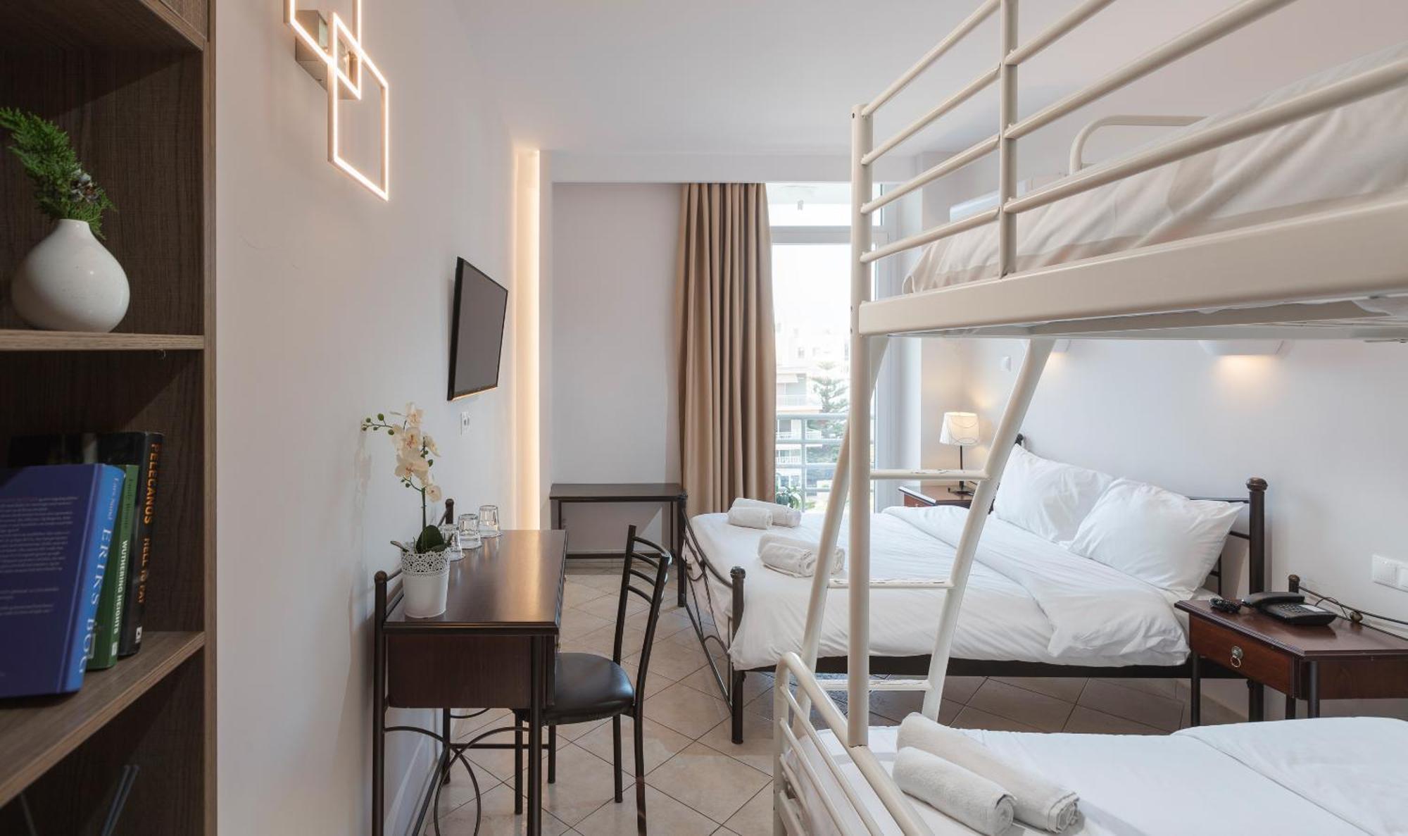 Minavra Hotel 2*