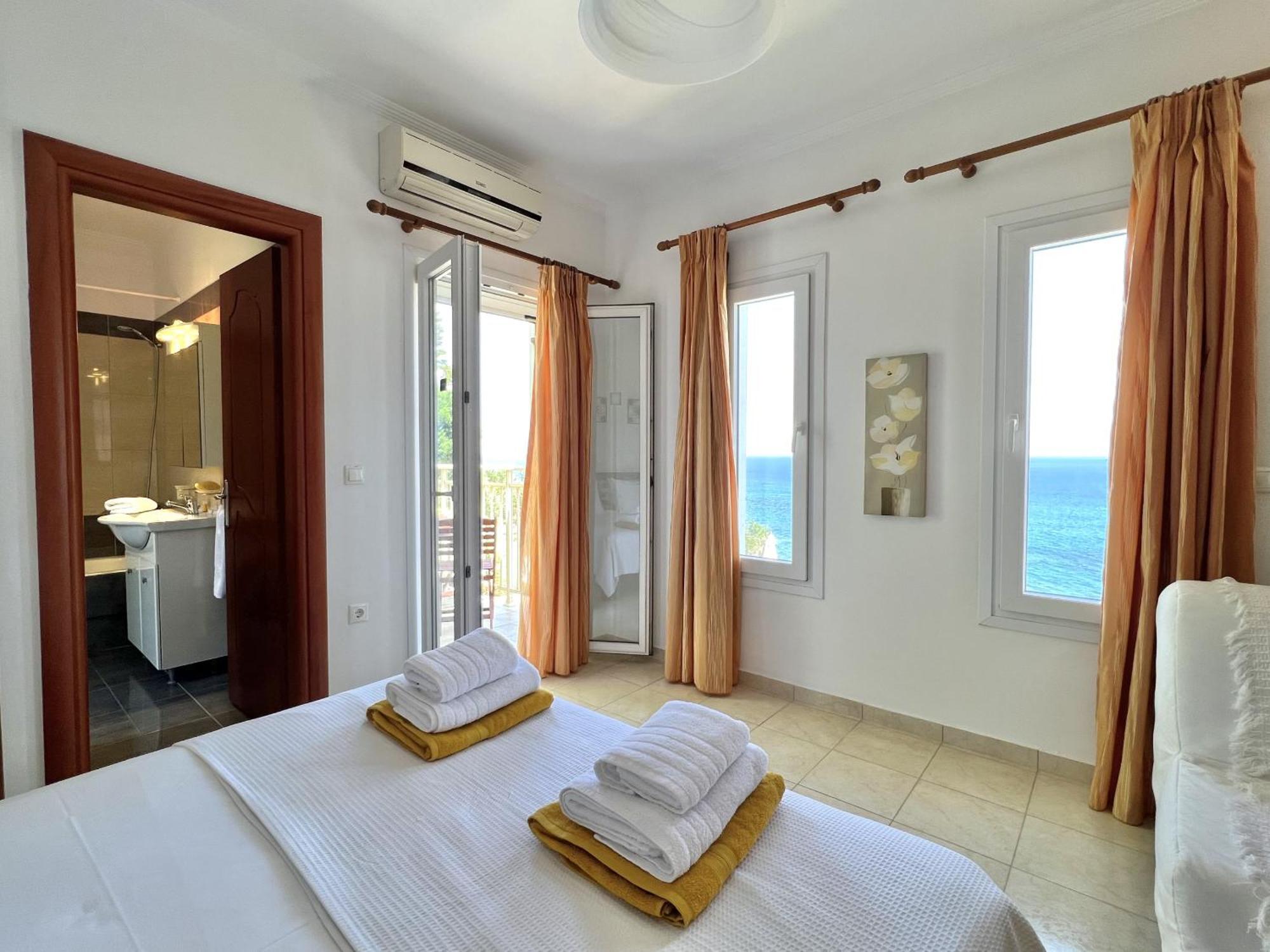 Korfos Villa *