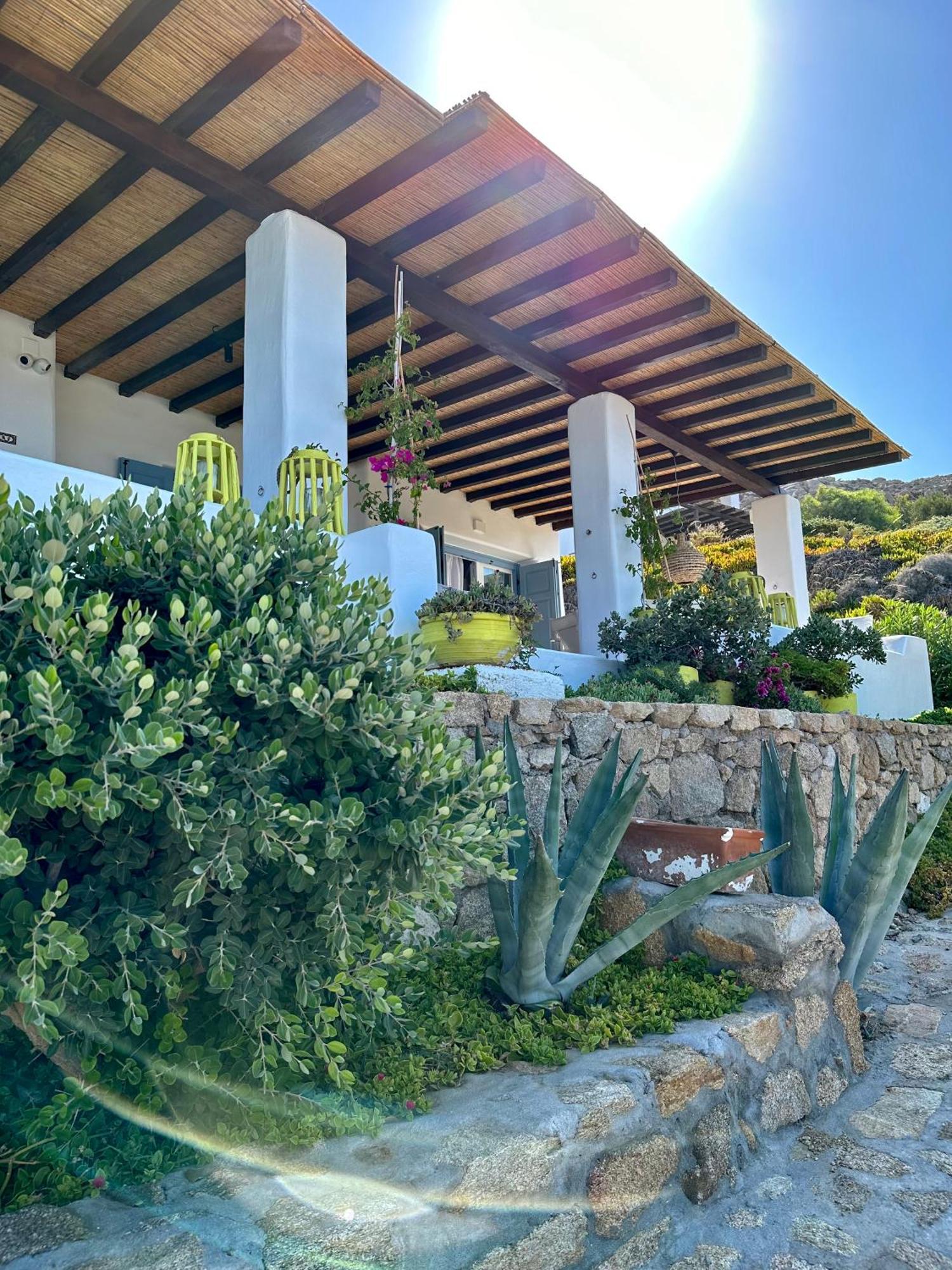 Helios Max Mykonos Town