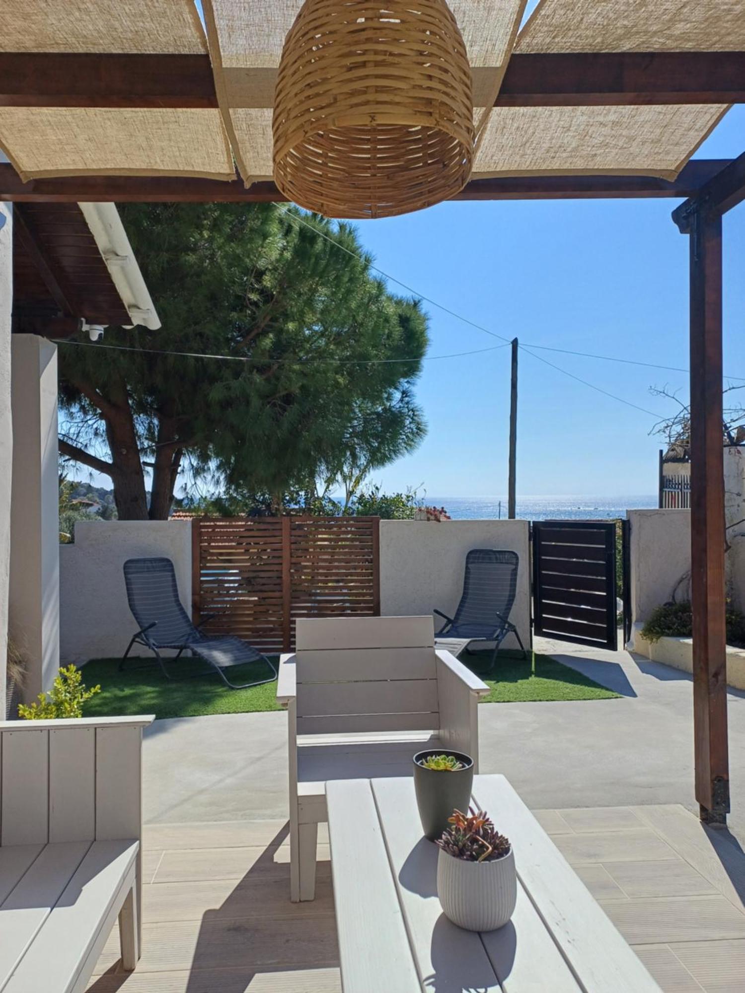 Abelaki Holiday home *