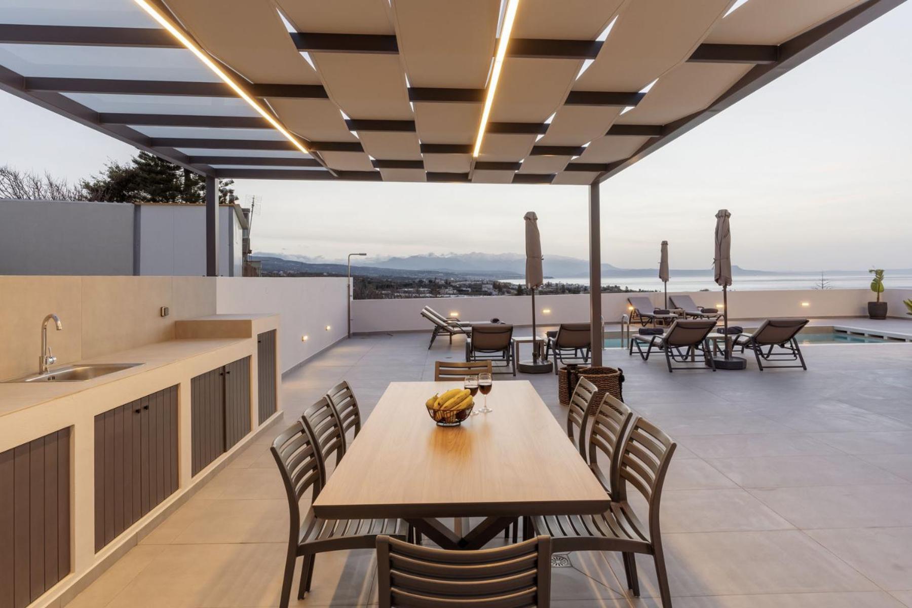 Etoile - With Heated Pool And Sauna Villa