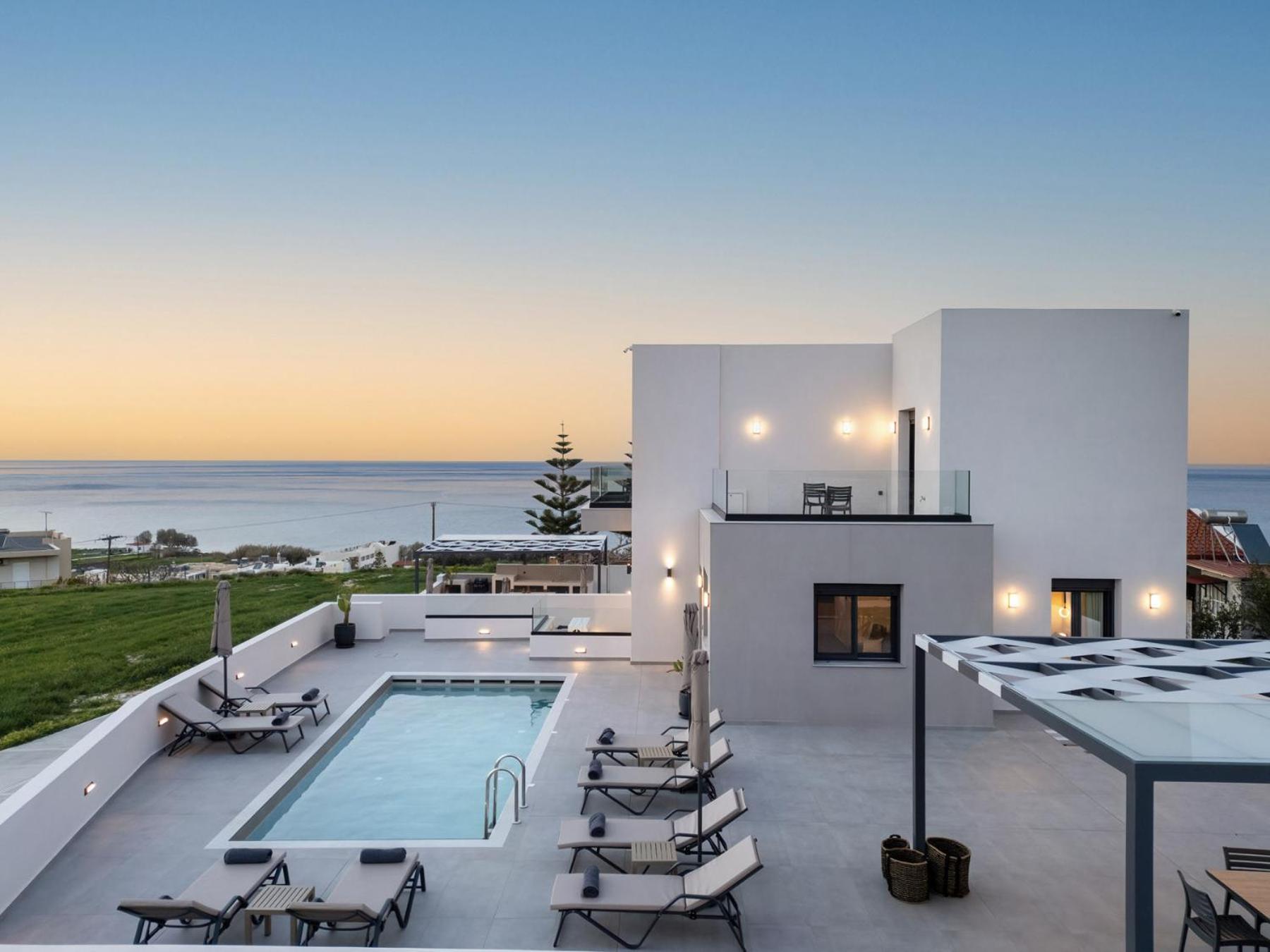 Etoile - With Heated Pool And Sauna