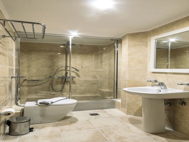 Karras Annex Hotel 3*