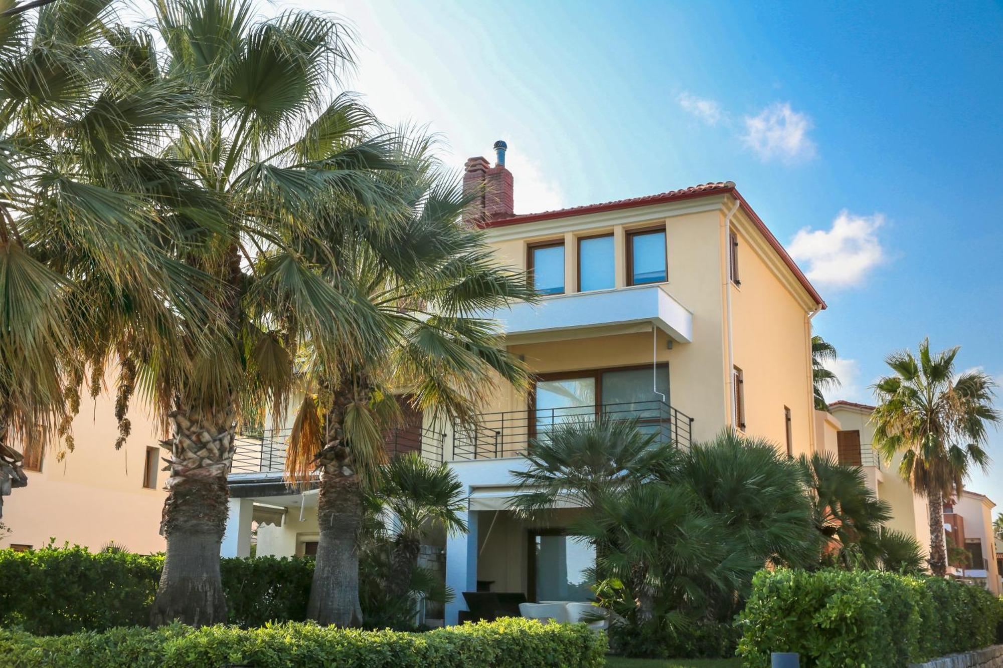 Villa Exceptional Beachfront Blue Cocoon Pefkochori