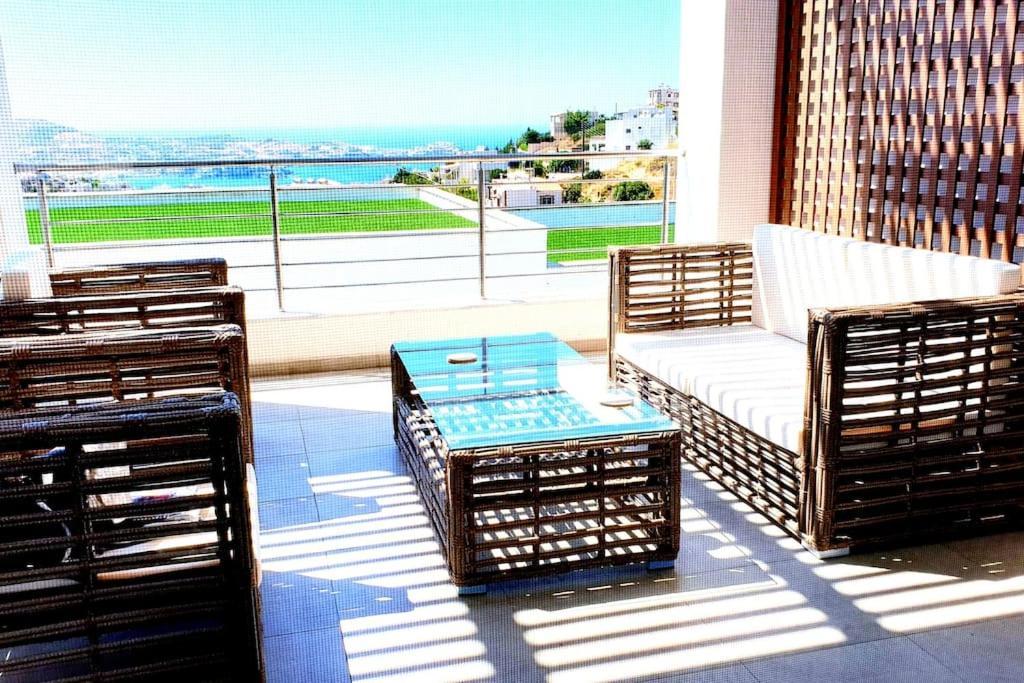 Apartment Luxurious Flat With Sea View & Private