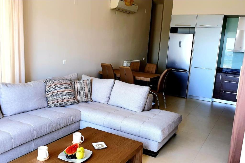 Luxurious Flat With Sea View & Private