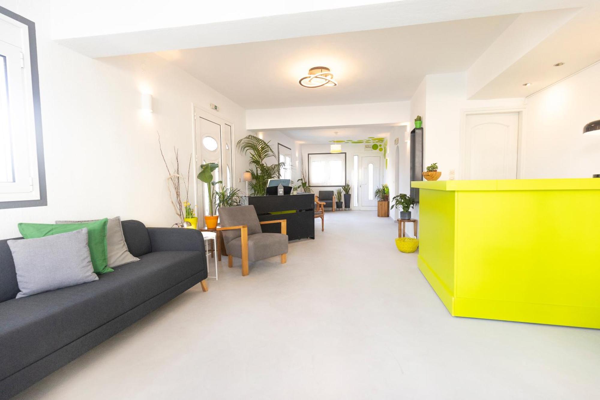 Kimia Aparthotel *