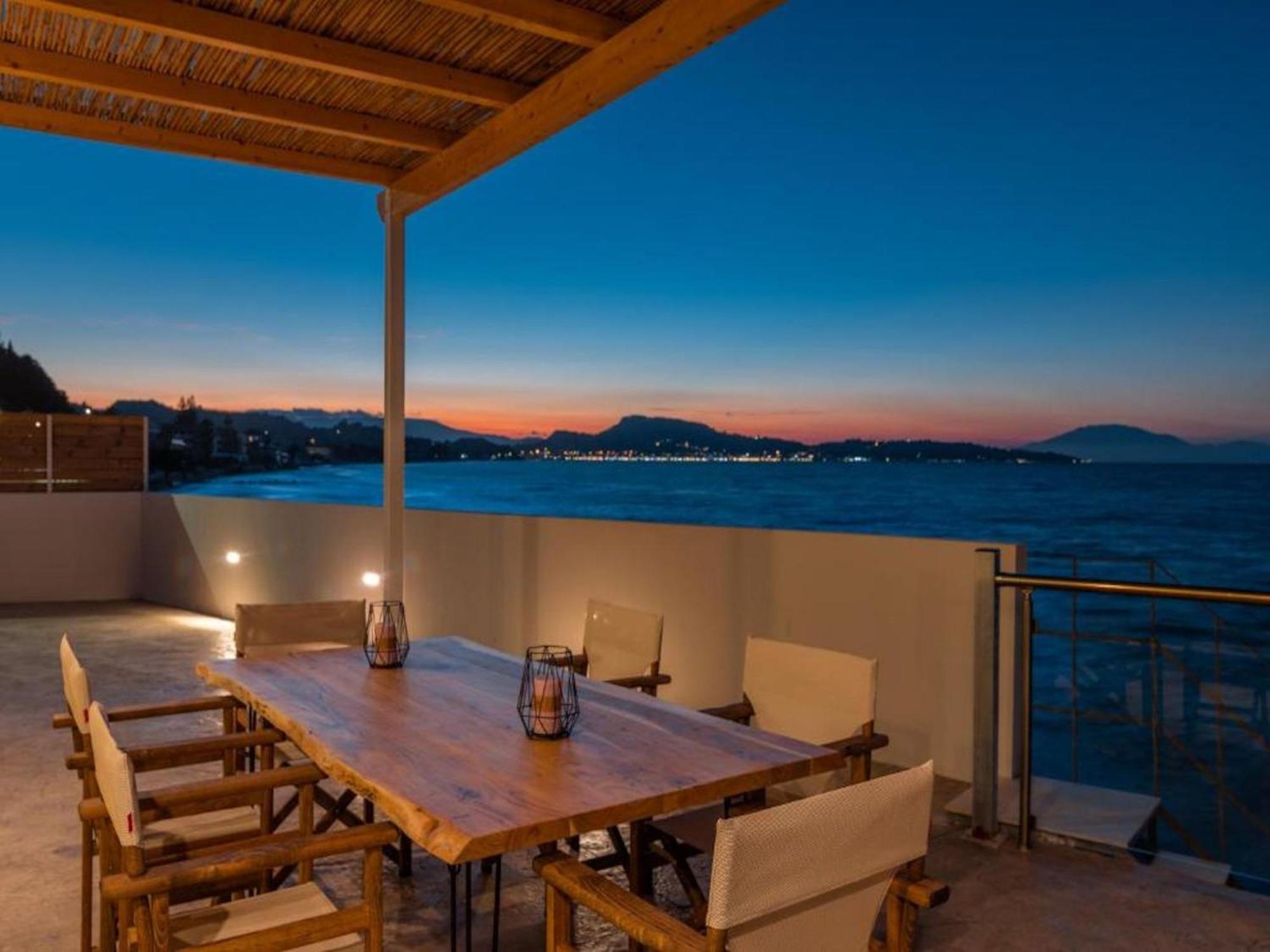 Villa Beach-front Zakynthos - Bleu - 3 Bedrooms | Stunning Panoramic Sea Views - Modern Furnishings