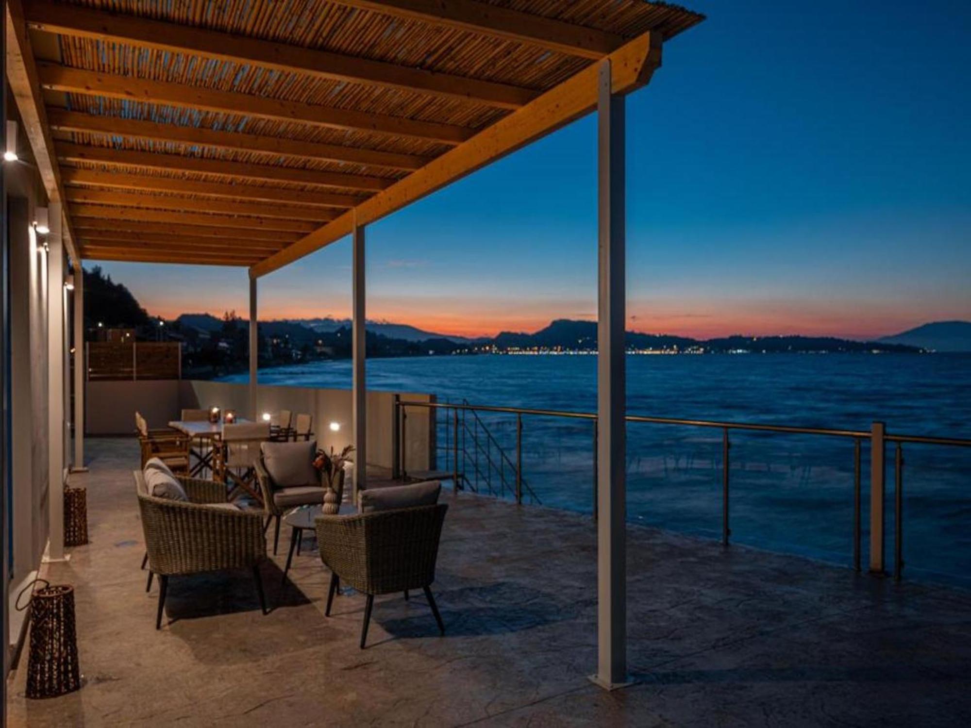 Beach-front Zakynthos - Bleu - 3 Bedrooms | Stunning Panoramic Sea Views - Modern Furnishings Argassi