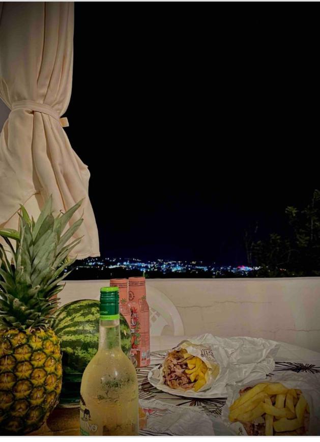 Island Away Chersonisos
