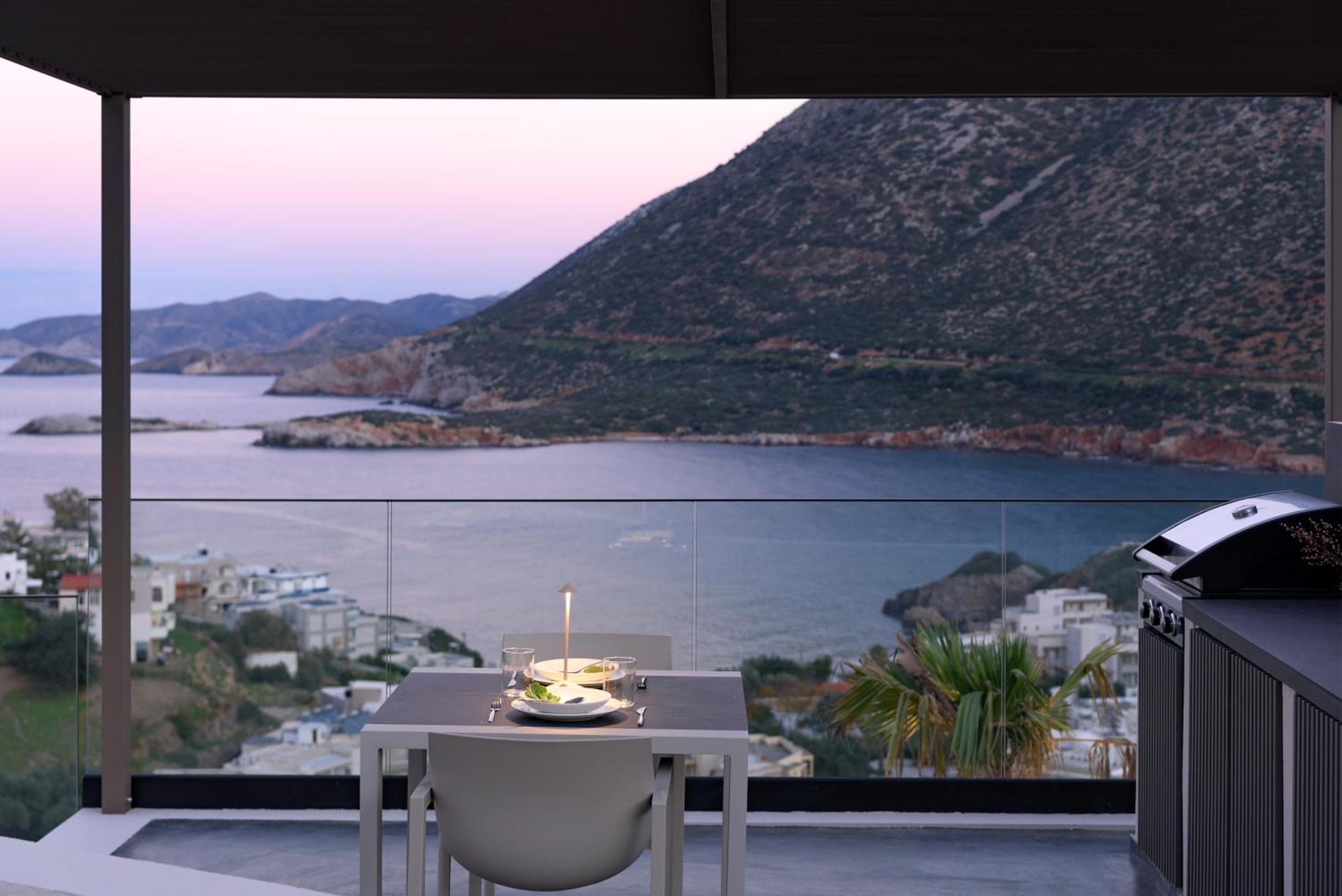 Cueva Villas, With Pool, Seaviews & Close To Sea, By Thinkvilla Villa