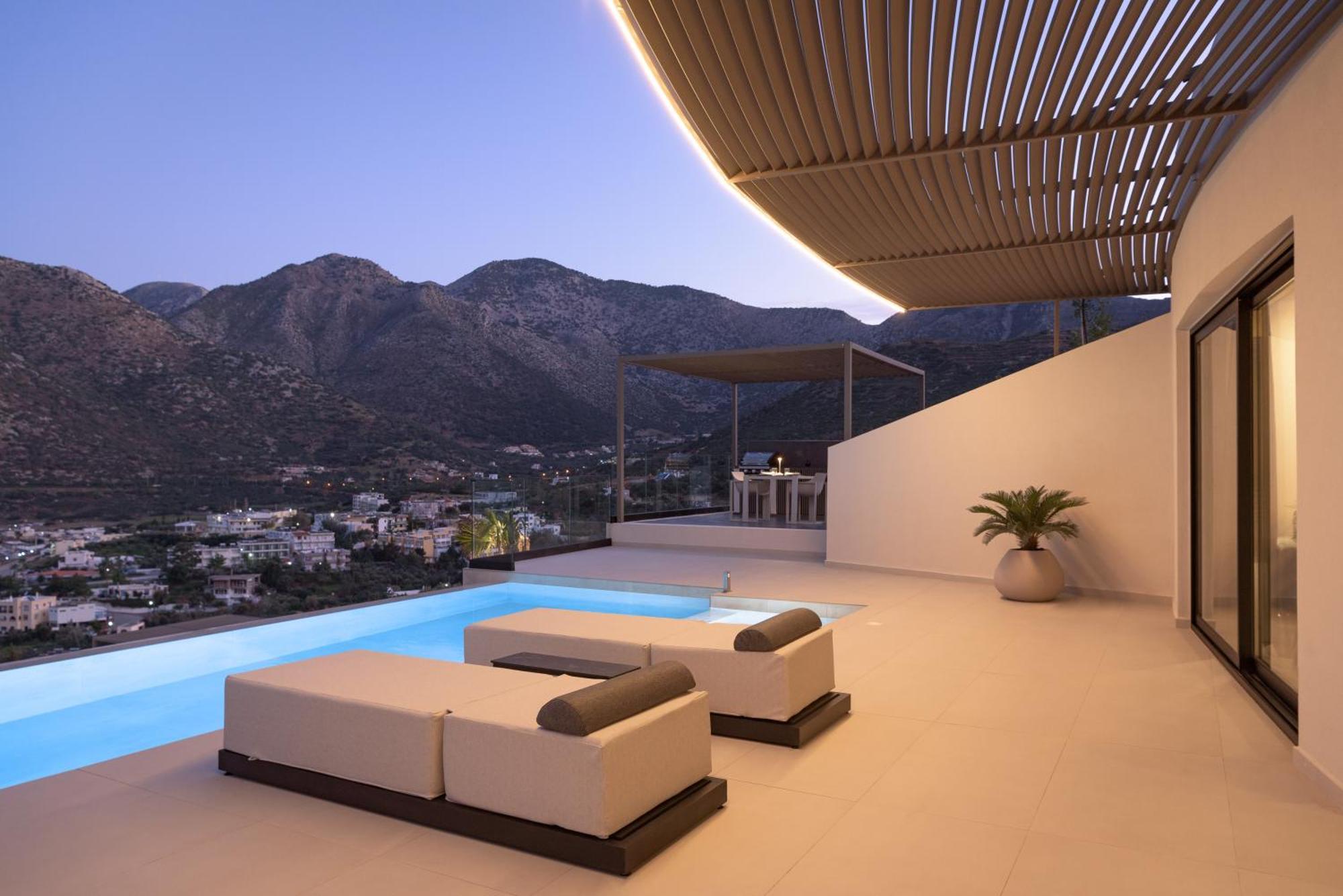 Villa Cueva Villas, With Pool, Seaviews & Close To Sea, By Thinkvilla Bali (Crete)