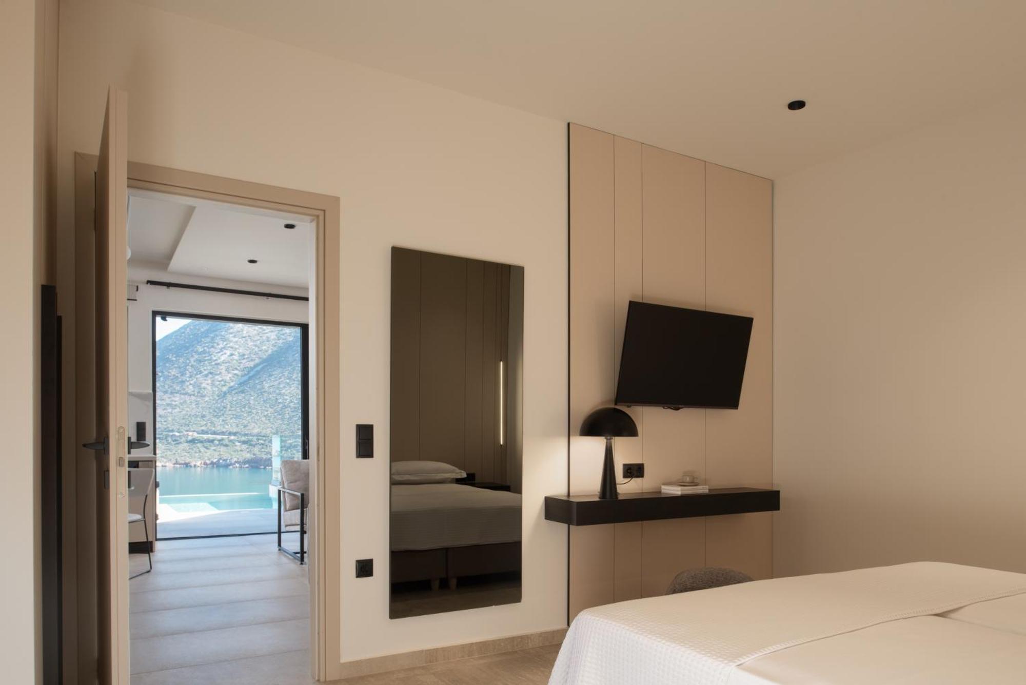 Cueva Villas, With Pool, Seaviews & Close To Sea, By Thinkvilla * Bali (Crete)